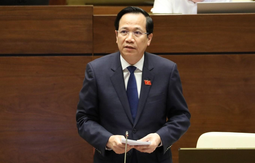 Bộ trưởng Bộ Lao động - Thương binh và Xã hội Đào Ngọc Dung giải trình ý kiến của đại biểu Quốc hội. (Ảnh: Văn Điệp/TTXVN)