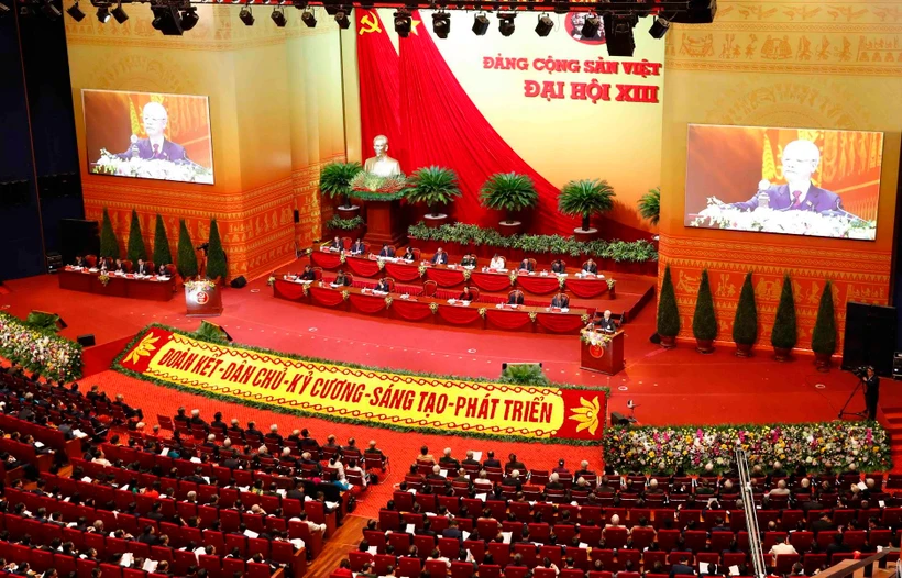 Đại hội nghe đồng chí Nguyễn Phú Trọng, Tổng Bí thư Ban Chấp hành Trung ương Đảng, Chủ tịch nước CHXHCN Việt Nam đọc Báo cáo chính trị của Ban Chấp hành Trung ương Đảng khóa XII về các văn kiện trình Đại hội XIII của Đảng. (Ảnh: TTXVN)