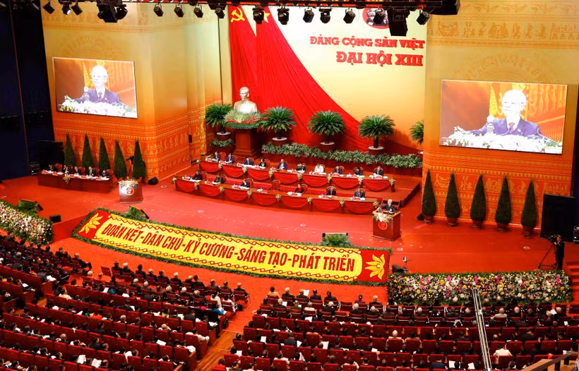 Đại hội nghe đồng chí Nguyễn Phú Trọng, Tổng Bí thư Ban Chấp hành Trung ương Đảng, Chủ tịch nước CHXHCN Việt Nam đọc Báo cáo chính trị của Ban Chấp hành Trung ương Đảng khóa XII về các văn kiện trình Đại hội XIII của Đảng. (Ảnh: TTXVN)