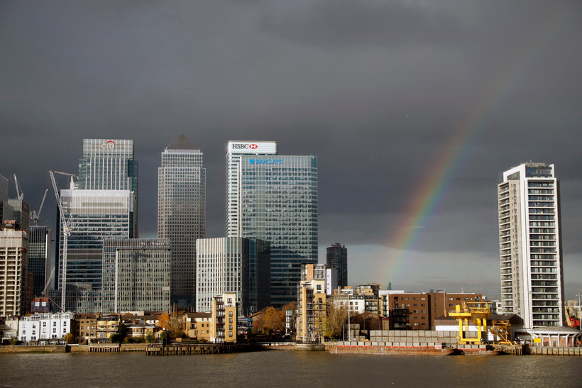 Quang cảnh trung tâm tài chính tại thủ đô London, Anh, ngày 19/11/2018. (Ảnh: AFP/TTXVN)