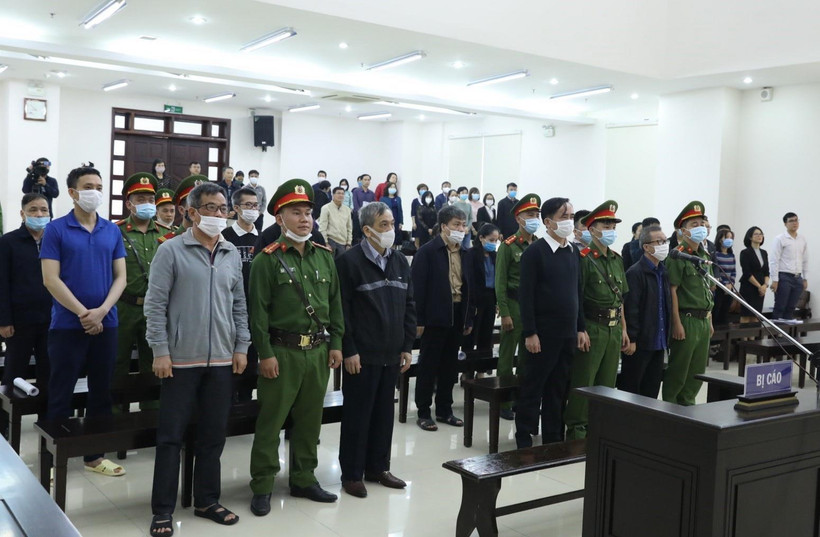 Các bị cáo tại phiên tòa. (Ảnh: Văn Điệp/TTXVN)