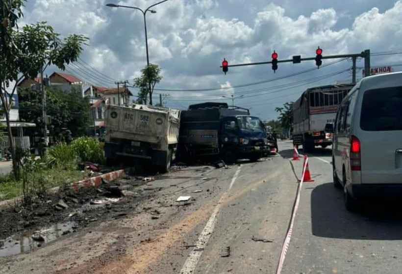 Hiện trường vụ tai nạn. (Ảnh: TTXVN phát)