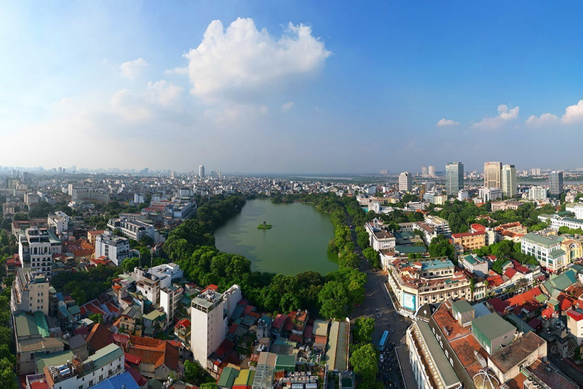 Hồ Hoàn Kiếm - 'lá phổi xanh' giữa lòng Thủ đô Hà Nội. (Ảnh: Tuấn Anh/TTXVN)