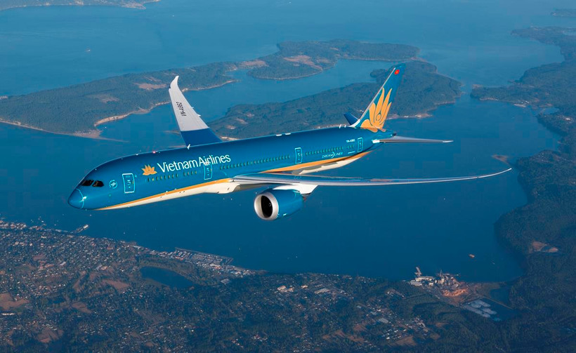 Vietnam Airlines sẽ nghiên cứu phát triển đường bay quốc tế đến tỉnh Khánh Hòa sau khi dịch bệnh được kiểm soát. (Ảnh: CTV/Vietnam+)
