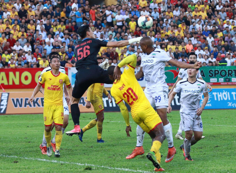 Nam Định và Hoàng Anh Gia Lai chia điểm kịch tính. (Ảnh: Nguyên An/Vietnam+)