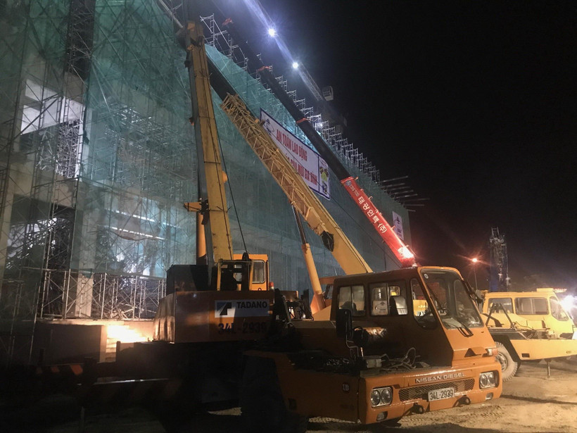 Hiện trường vụ tai nạn. (Ảnh: Mạnh Tú/TTXVN)