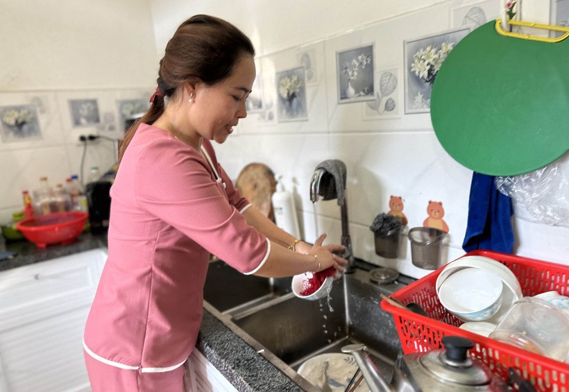 Giếng khoan cạn nước, gia đình chị Nguyễn Thị Luyến (thôn 3, xã Đại Lào, Bảo Lộc) phải mua nước nơi khác về dùng với giá 100.000/m3. (Ảnh: Nguyễn Dũng/TTXVN)