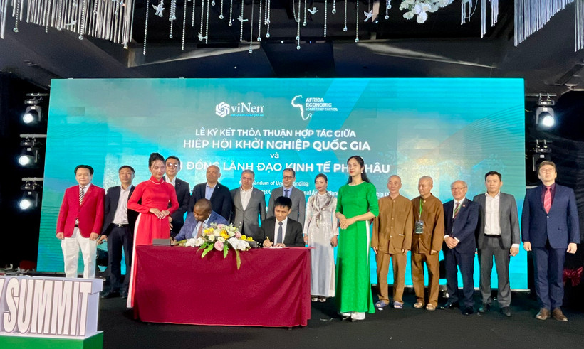 “Diễn đàn Khởi nghiệp Sáng tạo Công nghệ Thẩm mỹ Quốc gia, Hà Nội 2024” (Festival Beauty Industy Summit 2024), ngày 30/6. (Ảnh: Vietnam+)