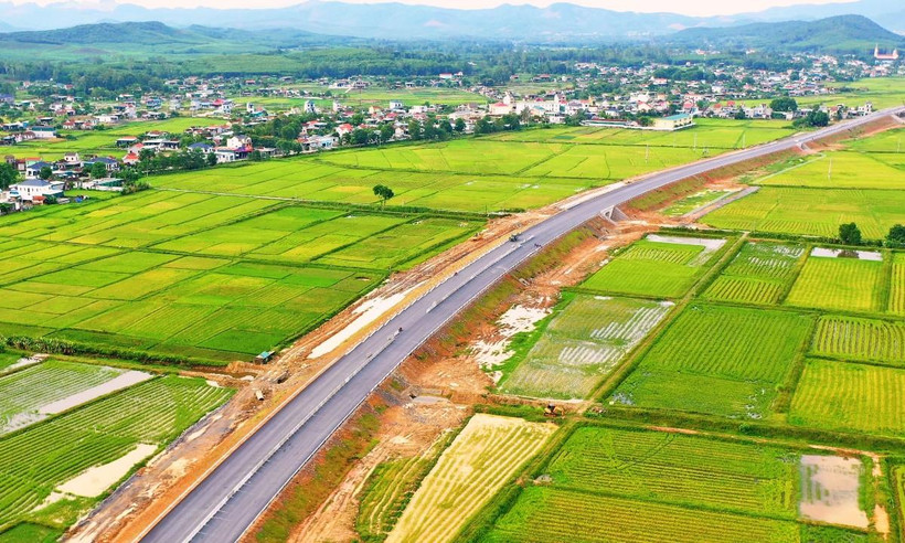 Dự án Cao tốc Nghi Sơn-Diễn Châu sắp được thông xe vào dịp Quốc khánh 2/9. (Ảnh: PV/Vietnam+)