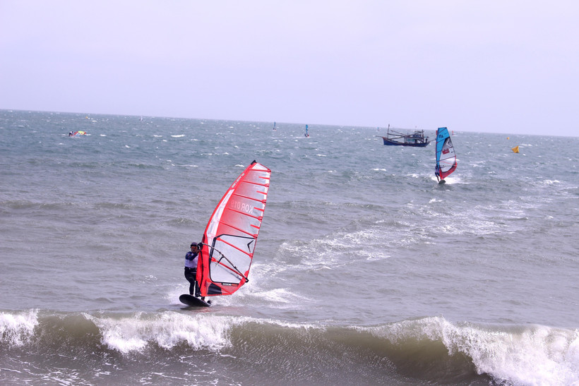 Giải lướt ván buồm Fun Cup mở rộng năm 2019 tại Bình Thuận. (Ảnh: Hồng Hiếu/TTXVN)