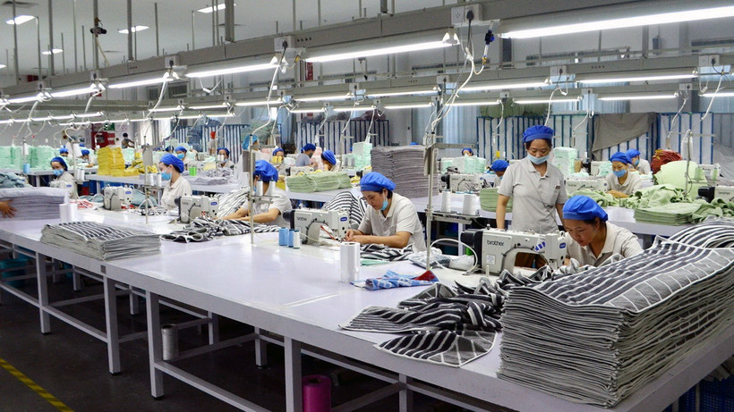 Sản xuất tại Khu công nghiệp Texhong Hải Hà. (Ảnh: TTXVN phát)