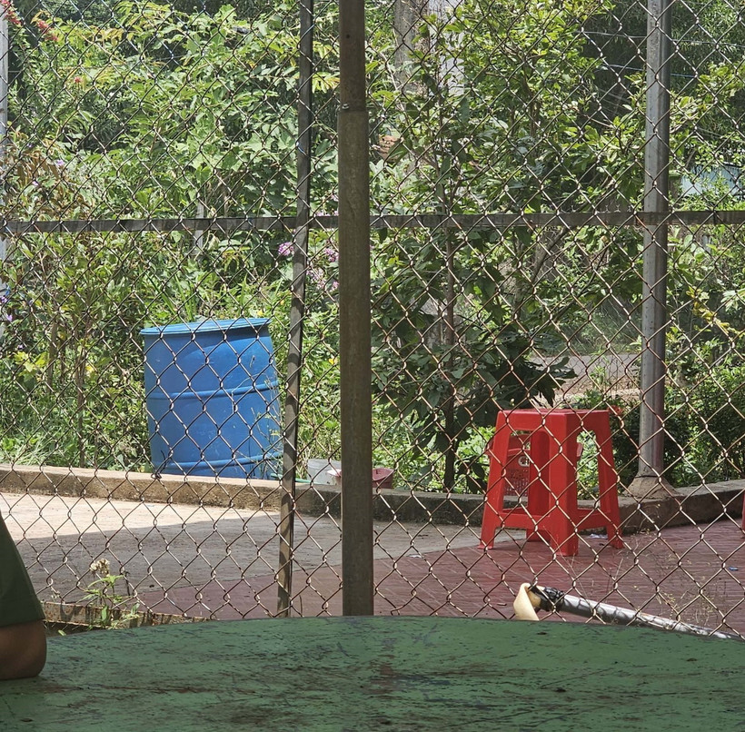 Chị Tuyết được phát hiện tử vong bất thường trong thùng phuy nhựa. (Ảnh: TTXVN phát)