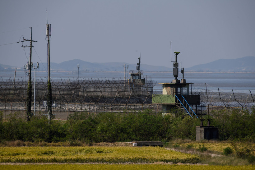 Một chốt canh gác của Hàn Quốc ở Khu phi quân sự (DMZ), giáp giới với Triều Tiên. (Ảnh: AFP/TTXVN)