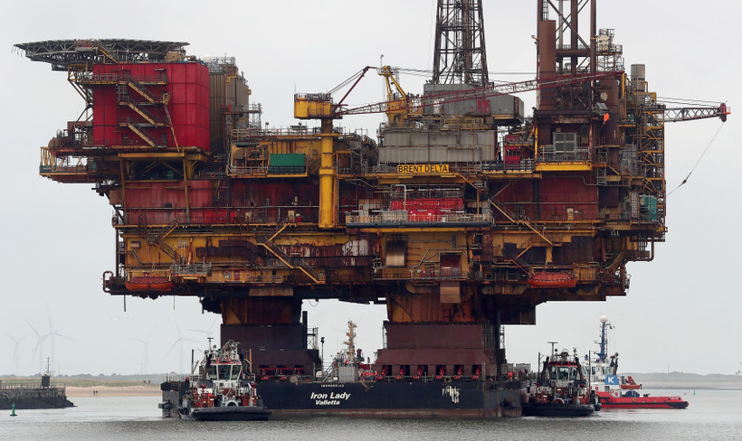 Giàn khoan khai thác dầu của Hãng Shell ở Anh. (Ảnh: AFP/TTXVN)