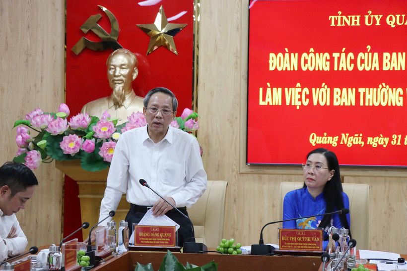 Phó Trưởng ban Tổ chức Trung ương Hoàng Đăng Quang phát biểu tại buổi làm việc. (Ảnh: Phạm Cường/TXVN)