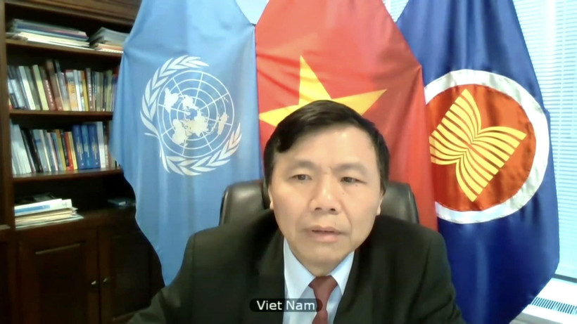 Đại sứ Đặng Đình Quý, Trưởng phái đoàn đại diện thường trực Việt Nam tại Liên hợp quốc phát biểu tại phiên thảo luận. (Ảnh: Hữu Thanh/TTXVN)