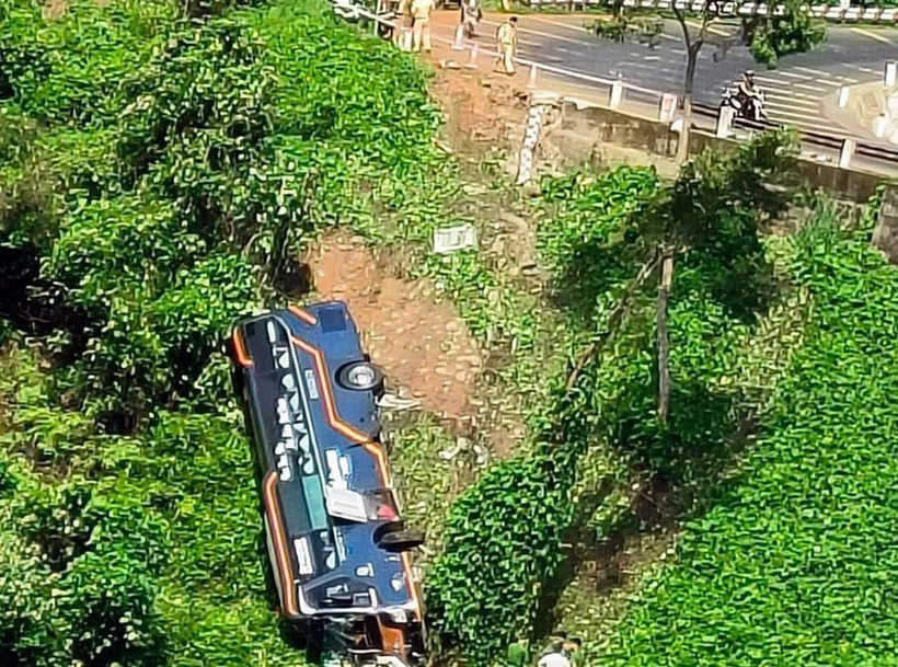 Hiện trường vụ tai nạn. (Ảnh: TTXVN phát)