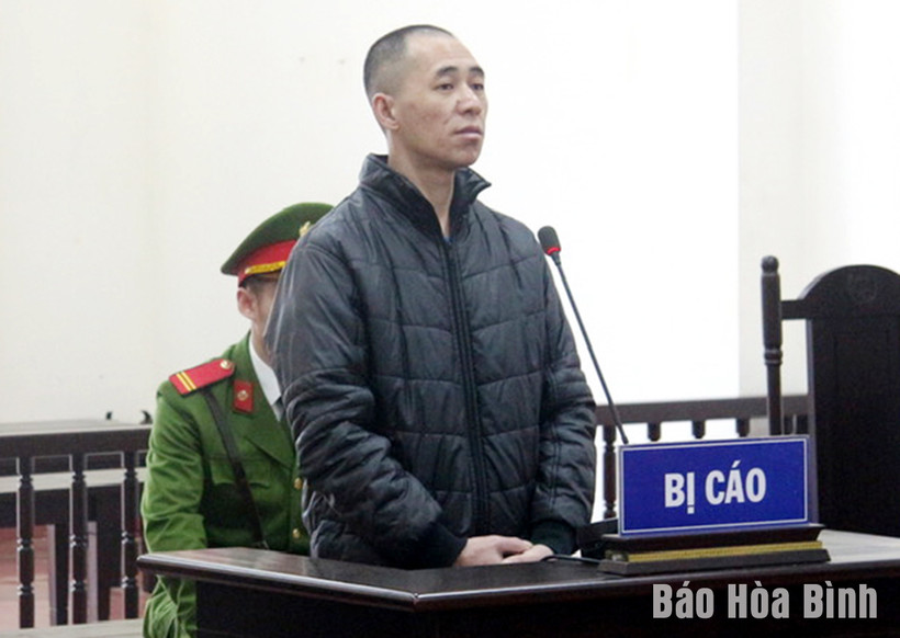 Bị cáo Khà A Sùng bị Tòa án Nhân dân tỉnh tuyên phạt 18 năm tù. (Nguồn: Báo Hòa Bình)