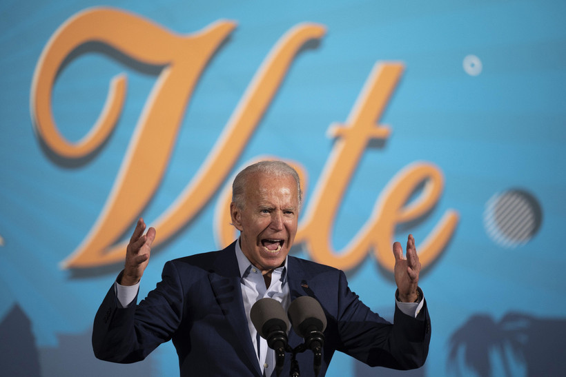 Ứng viên Tổng thống của đảng Dân chủ Mỹ Joe Biden vận động tranh cử tại Tampa, bang Florida ngày 29/10/2020. (Ảnh: AFP/TTXVN)