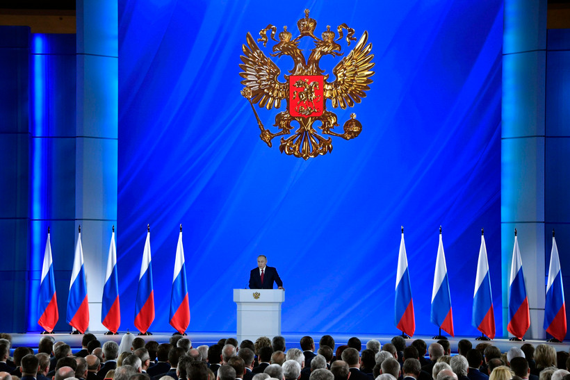 Tổng thống Nga Vladimir Putin đọc Thông điệp liên bang năm 2020 tại phòng triển lãm trung tâm “Manezh” ở thủ đô Moskva ngày 15/1/2020. (Ảnh: AFP/TTXVN)