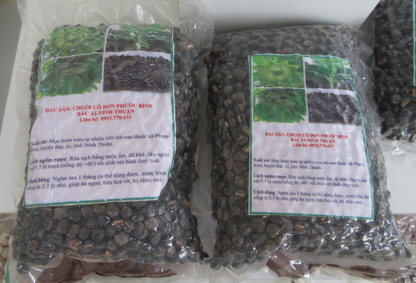 Hạt chuối Mồ côi đã đóng gói thành phẩm cung cấp cho thị trường. (Ảnh: Nguyễn Thành/TTXVN)