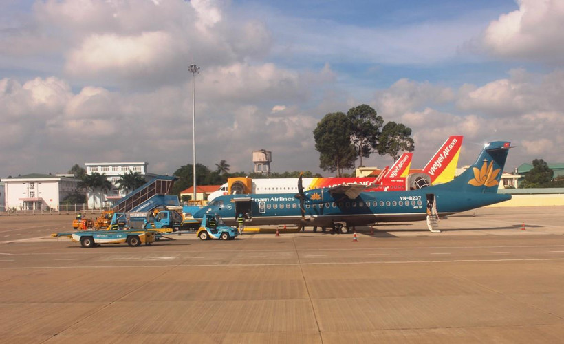 Máy bay của hãng hàng không Vietnam Airlines và Vietjet Air. (Ảnh: Việt Hùng/Vietnam+)