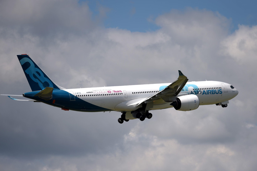 Máy bay A330 Neo của Airbus trình diễn tại Triển lãm hàng không quốc tế Paris ở Le Bourget, Pháp, ngày 21/6/2019. (Ảnh: AFP/ TTXVN)