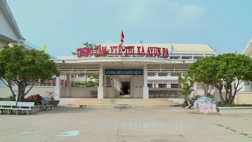 Trung tâm y tế Ayun Pa, nơi xảy ra vụ việc thai nhi tử vong trong bụng mẹ. (Ảnh: TTXVN phát)