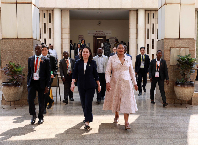 Phó Chủ tịch nước Võ Thị Ánh Xuân hội kiến Chủ tịch Quốc hội Uganda