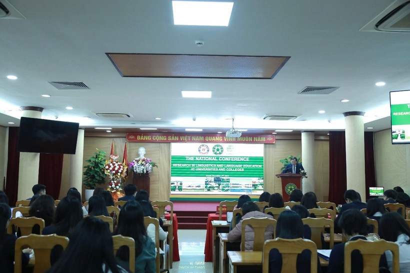 PGS.TS Vũ Ngọc Huyên phát biểu khai mạc Hội thảo. (Ảnh: Vietnam+)