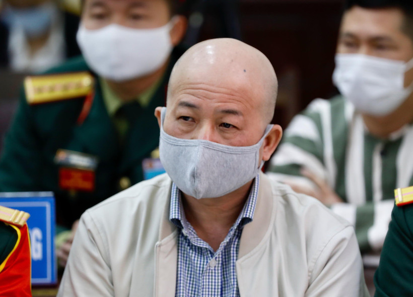 Đinh Ngọc Hệ (cựu Phó Tổng Giám đốc Tổng Công ty Thái Sơn) tại phiên toà phúc thẩm sáng 10/12. (Ảnh: Dương Giang/TTXVN)