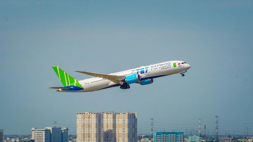 Dòng máy bay thân rộng Boeing 787-9 Dreamliner hiện đại của Bamboo Airways được khai thác đường bay thẳng Hà Nội-London. (Ảnh: CTV/Vietnam+)