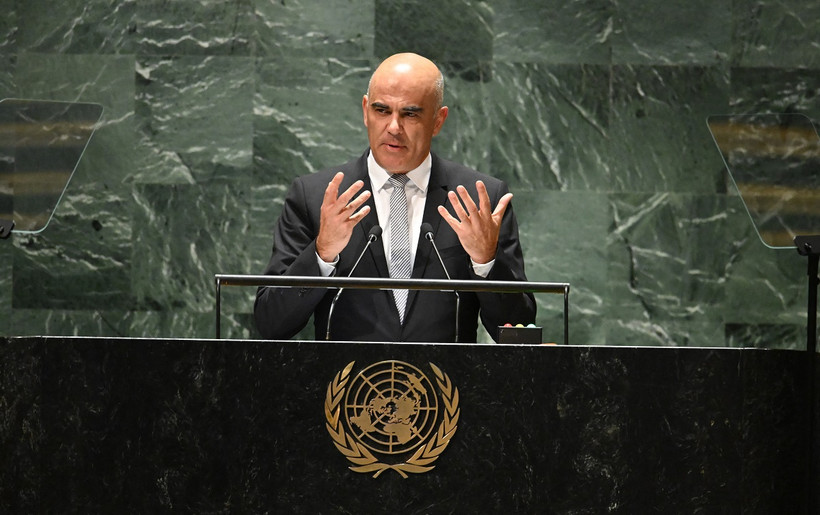 Ông Alain Berset phát biểu tại Đại hội đồng Liên hợp quốc khóa 78 ở New York (Mỹ). (Ảnh: AFP/TTXVN)