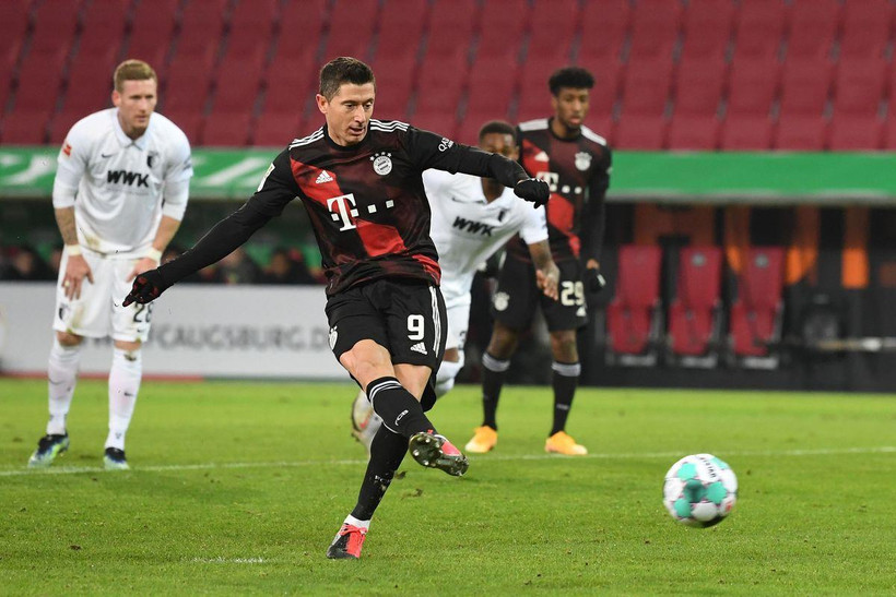 Lewandowski ghi được 22 bàn ở lượt đi Bundesliga mùa này. (Nguồn: Getty Images)