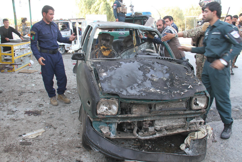 Hiện trường một vụ đánh bom ở Afghanistan. (Nguồn: THX/TTXVN)