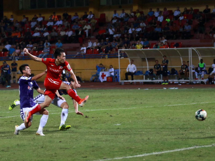 Văn Toàn giúp HAGL có 1 điểm rời sân Hàng Đẫy. (Ảnh: Nguyên An/Vietnam+)