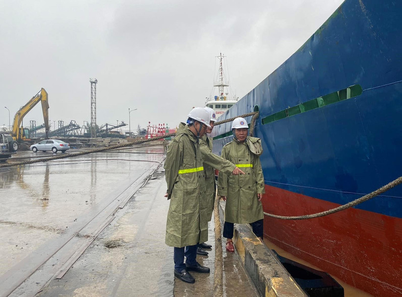 Ông Nguyễn Xuân Sang, Cục trưởng Cục Hàng hải Việt Nam yêu cầu các đơn vị tuyệt đối không được chủ quan, tận dụng triệt để các kinh nghiệm phòng chống bão. (Ảnh: CTV/Vietnam+)