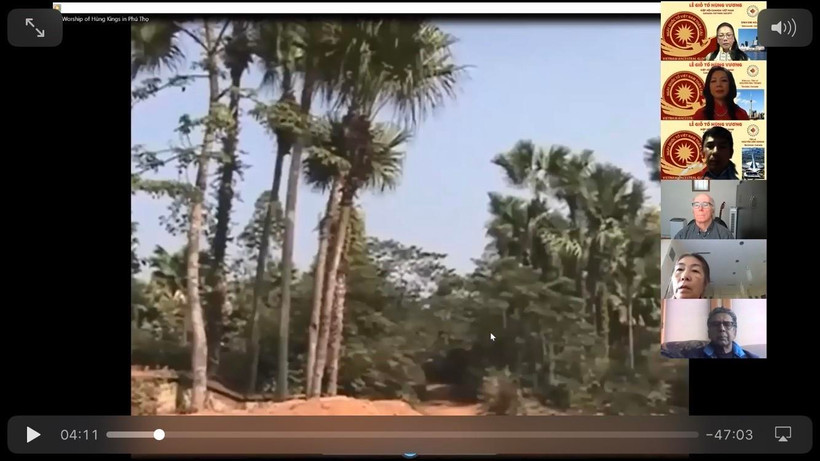 Cộng đồng người Việt tại Canada tham gia Ngày Quốc Tổ Việt Nam Toàn cầu Online xem những thước phim ca ngợi công ơn các vị vua Hùng. (Ảnh: TTXVN)