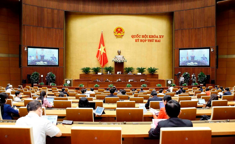 Quốc hội thảo luận trực tuyến về dự án Luật sửa đổi, bổ sung một số điều của Luật Sở hữu trí tuệ vào chiều 26/10. (Ảnh: Doãn Tấn/TTXVN)