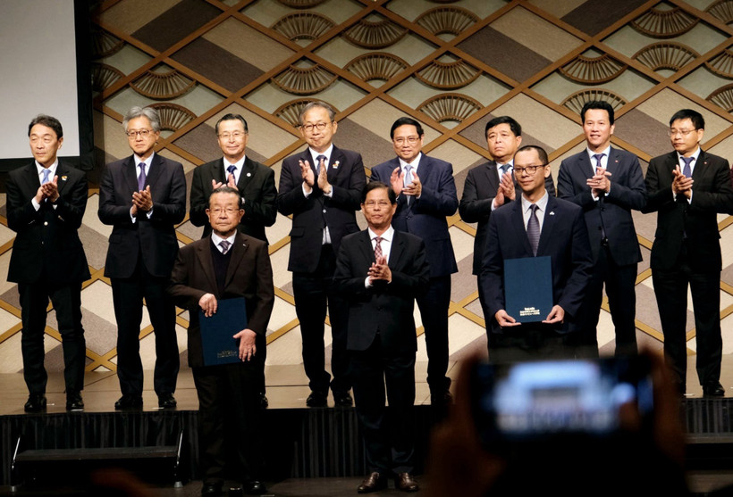 Lễ trao đổi biên bản thỏa thuận hợp tác giữa CMC và KCG diễn ra trong khuôn khổ Diễn đàn Kinh tế Việt Nam-Nhật Bản. (Ảnh: Nguyễn Tuyến/TTXVN)