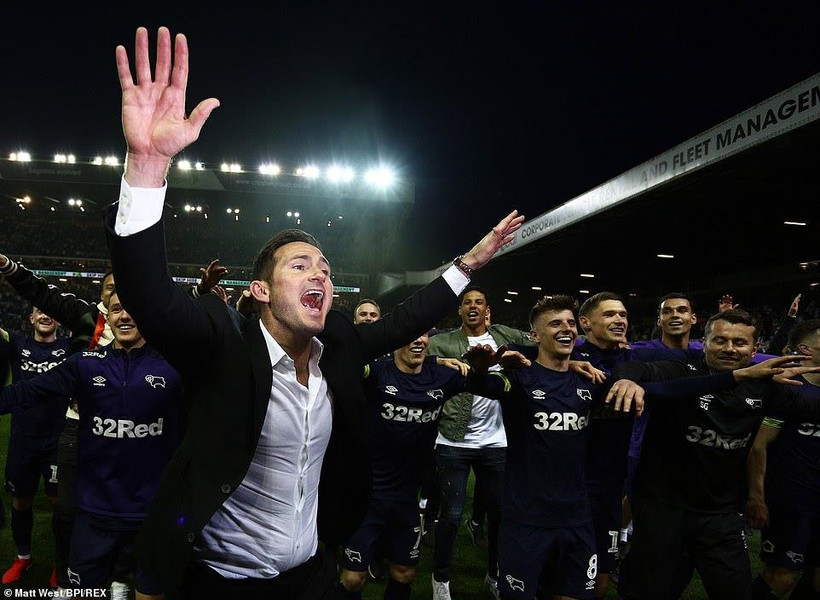 Lampard và Derby County đã rất gần với tấm vé lên hạng.