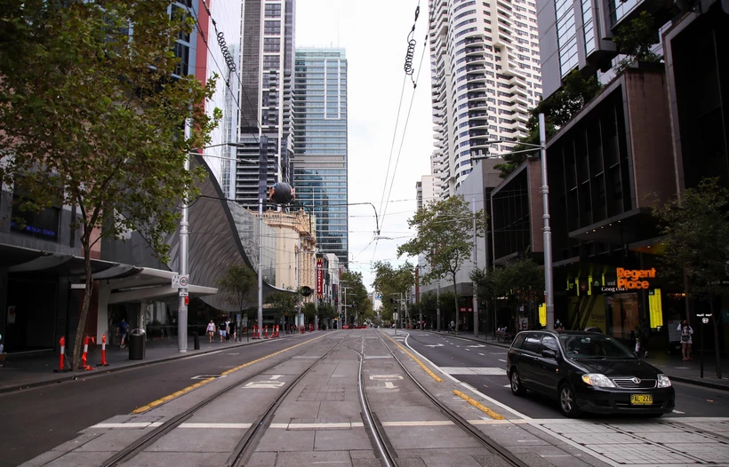Giao thông thưa thớt tại một tuyến phố ở Sydney, Australia do dịch COVID-19 ngày 30/3/2020. (Ảnh: THX/TTXVN)
