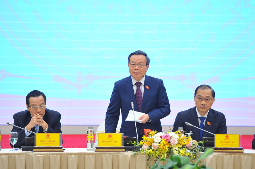 Ông Phùng Quốc Hiển, Phó Chủ tịch Quốc hội phát biểu và chỉ đạo tại hội nghị. (Ảnh: Minh Đức/TTXVN)