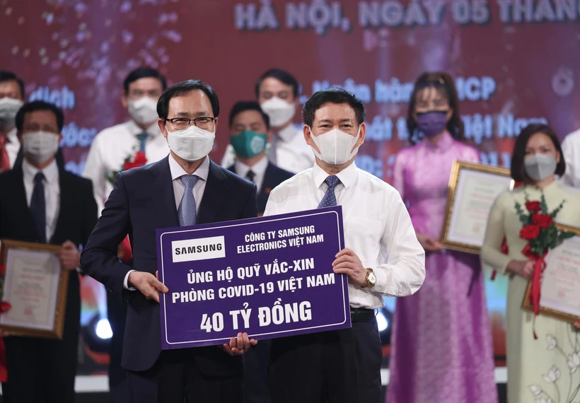 Samsung ủng hộ 40 tỷ đồng cho Quỹ Vaccine phòng, chống COVID-19. (Ảnh: DL)