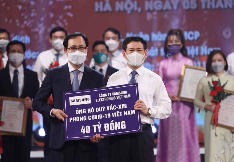 Samsung ủng hộ 40 tỷ đồng cho Quỹ Vaccine phòng, chống COVID-19. (Ảnh: DL)