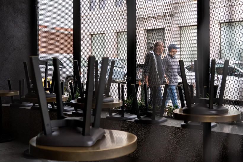 Nhà hàng tại Los Angeles, California, Mỹ, đóng cửa ngày 20/3/2020 trong bối cảnh dịch COVID-19 lan rộng. (Ảnh: THX/TTXVN)