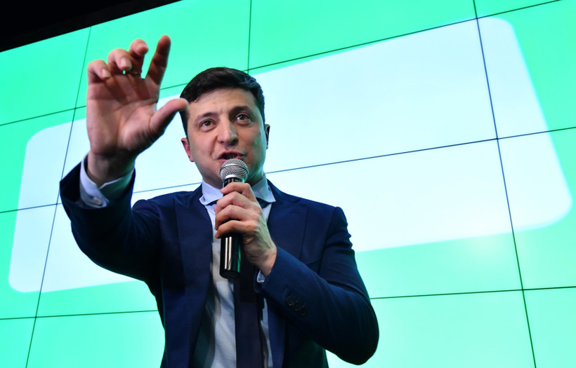  Ứng cử viên Vladimir Zelenskiy tiếp tục dẫn đầu trong cuộc chạy đua tranh cử tổng thống Ukraine. (Ảnh: AFP/TTXVN) 