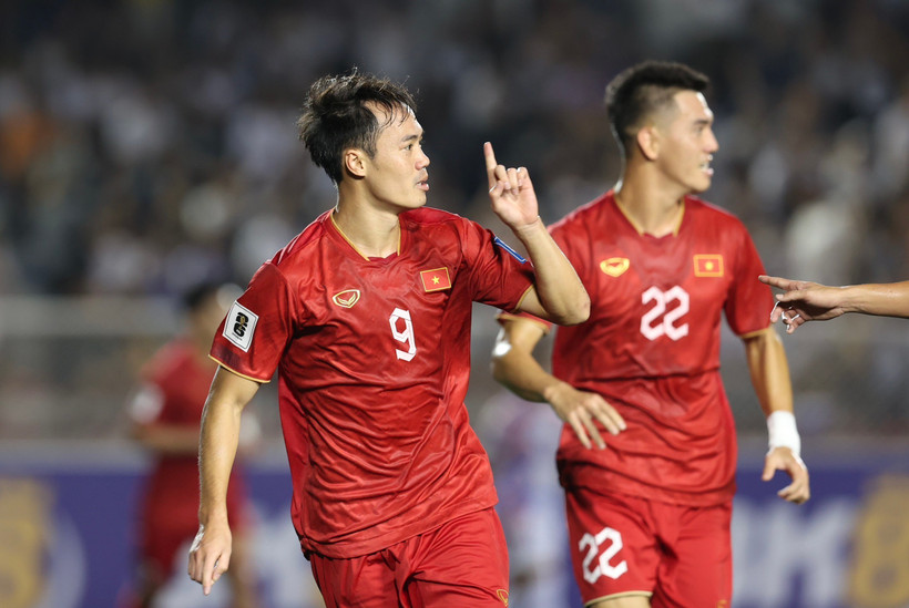 Tuyển Việt Nam liệu có làm nên bất ngờ trước Iraq? (Ảnh: Hoàng Linh/TTXVN)