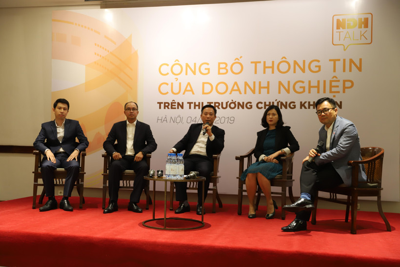 Sự kiện “NDH Talk 09: Công bố thông tin của doanh nghiệp trên thị trường chứng khoán,” ngày 4/4. (Ảnh: BTC/Vietnam+)