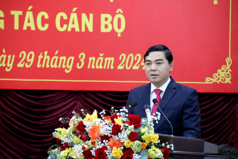 Ông Nguyễn Hoài Anh, Bí thư Tỉnh ủy Bình Thuận nhiệm kỳ 2020-2025 phát biểu nhận nhiệm vụ. (Ảnh: Nguyễn Thanh/TTXVN)